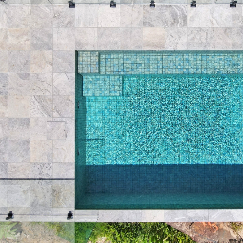 pool builders grid